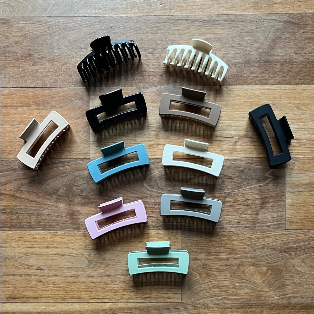 Set of 11 Unused Hair Claw Clips in Assorted Colors